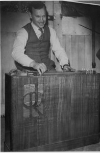 The first pedal steel in Australia (built in a Sydney garage)